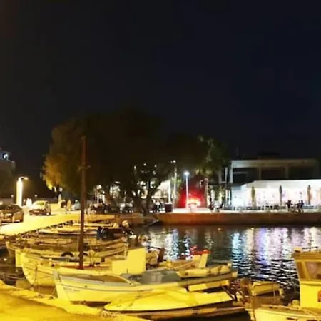 πολυτελές 3 χαλκίδα-παραλία αυλίδος